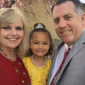 Meet your Posher, Debi